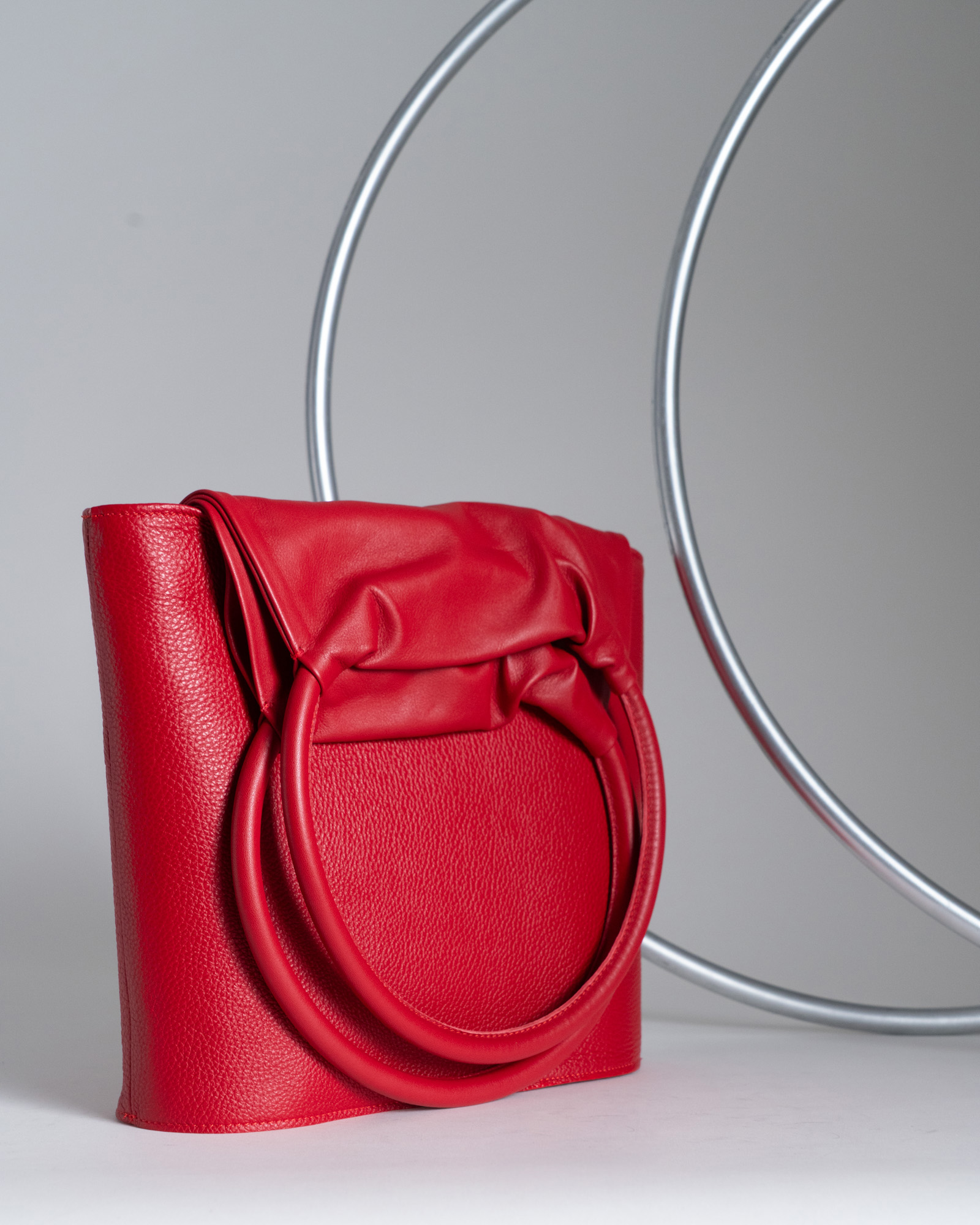 Still life &mdash; bags, jewelry, accessories